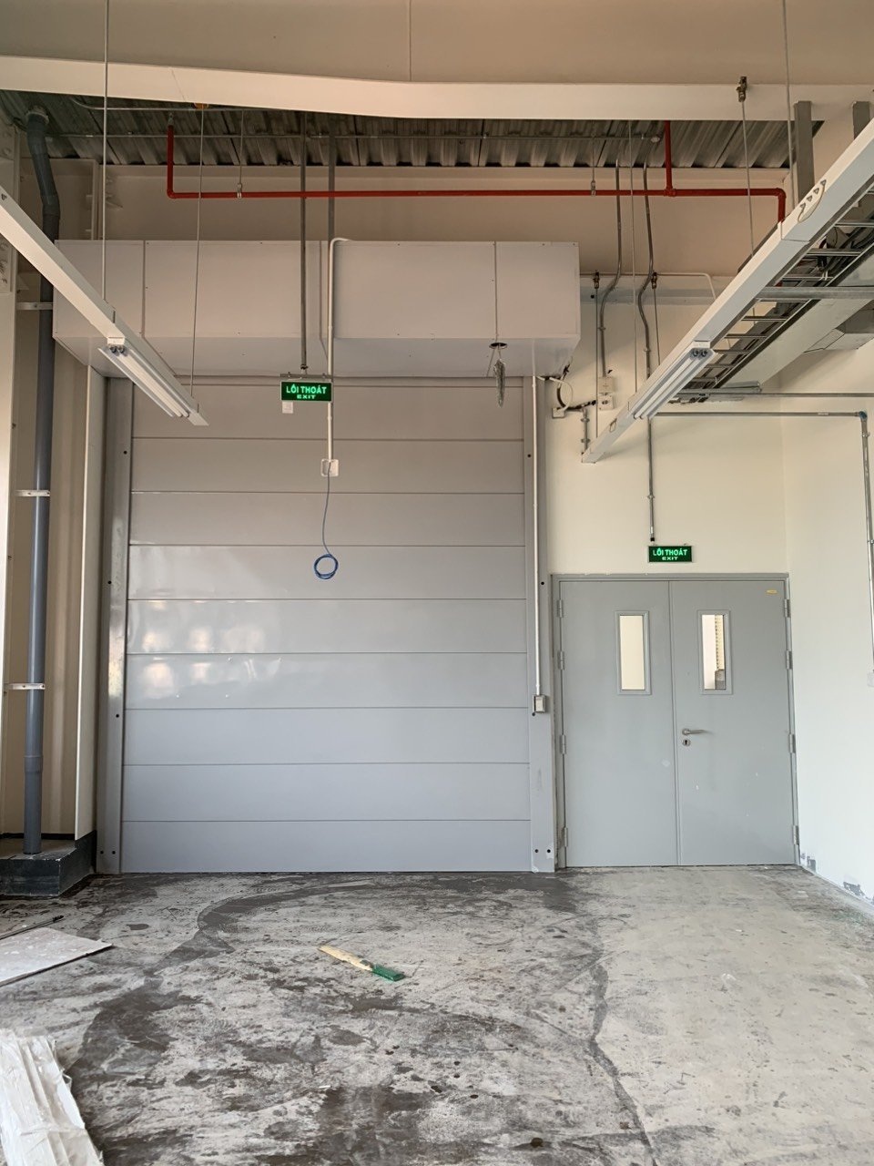 Lắp đặt thực tế cửa cuốn ngăn cháy